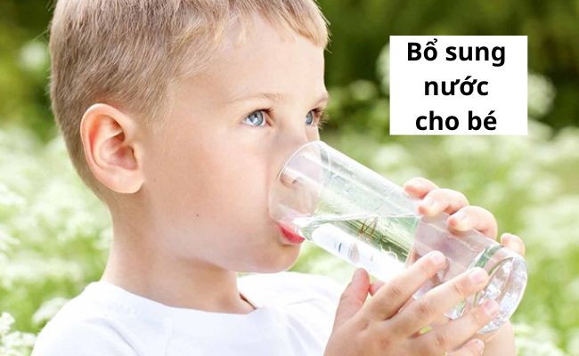 Cách xử lý trẻ bị nôn bất thường