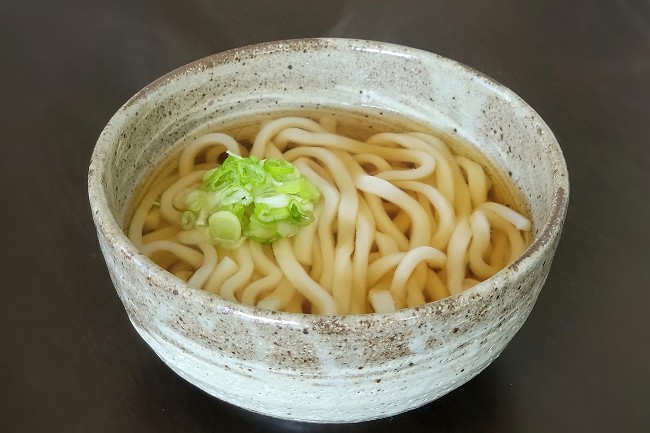 Món ăn kiểu Nhật mì Udon cho bé 2 tuổi  